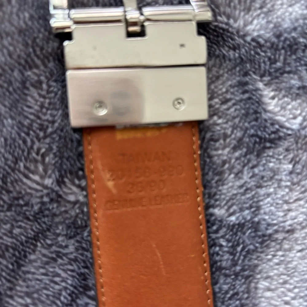 Geoffrey Beene Black Genuine Leather Belt Men's 36 Silver Tone Buckle